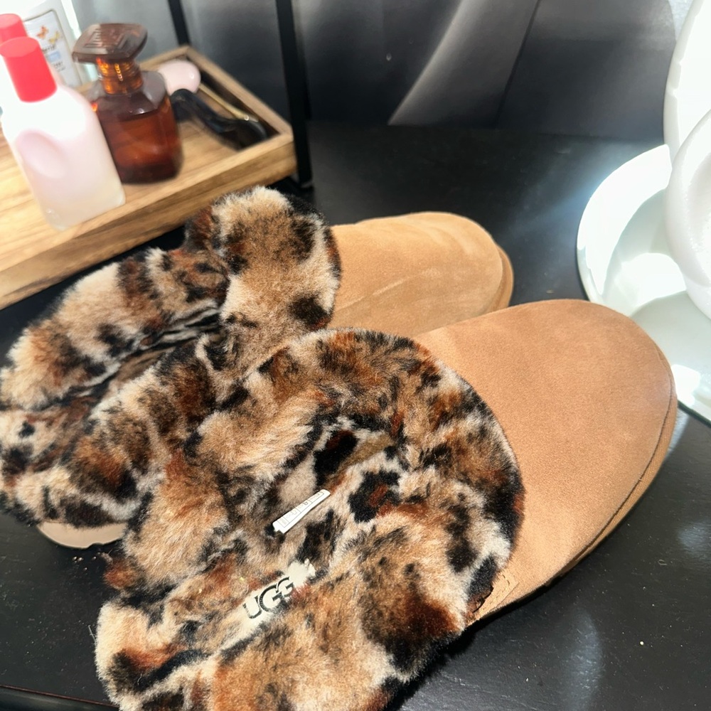 UGG Women's Tan Slippers with Faux Fur